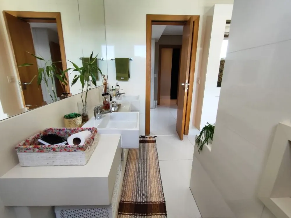 Apartamento, 3 quartos, 250 m² - Foto 2