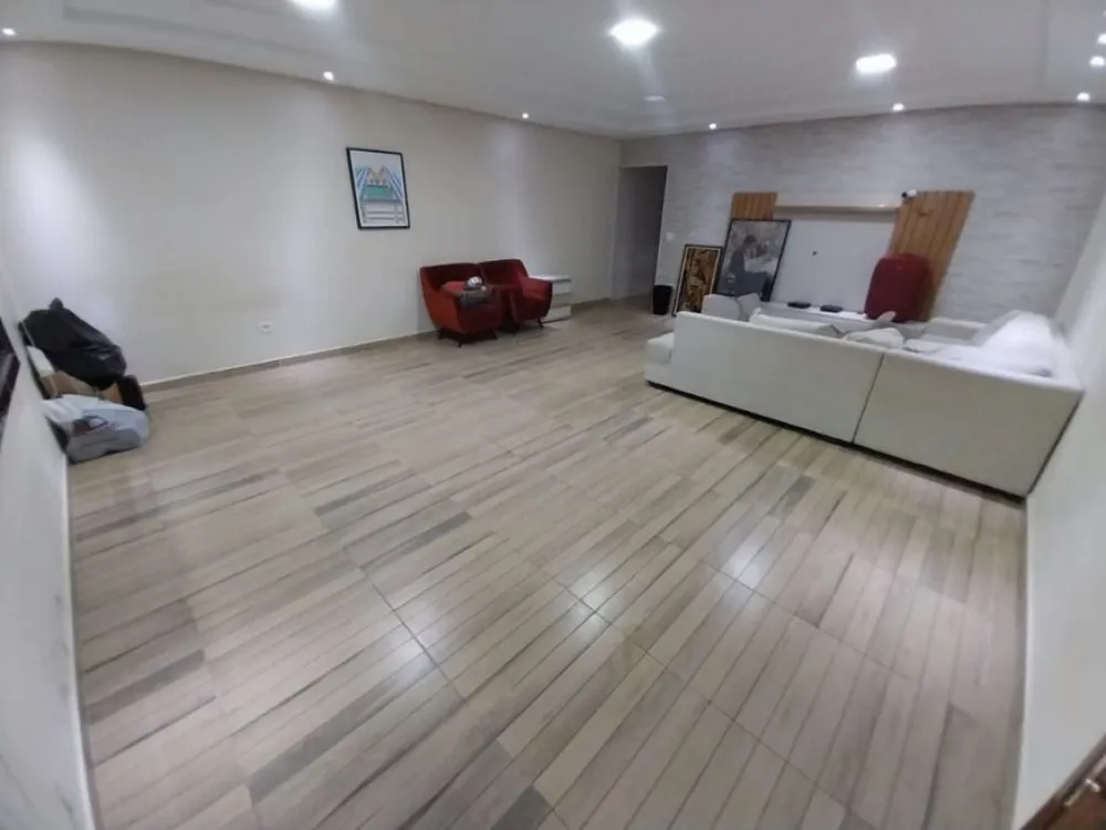 Casa, 3 quartos, 200 m² - Foto 3