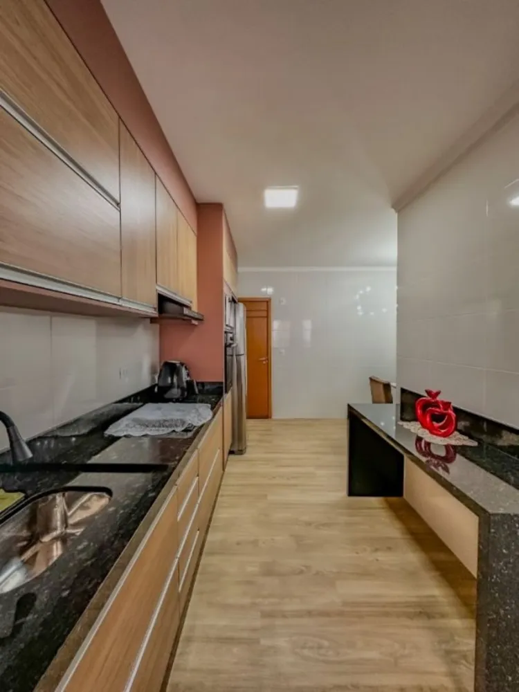 Apartamento, 3 quartos, 130 m² - Foto 2
