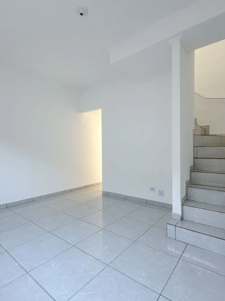 Casa, 2 quartos, 68 m² - Foto 1