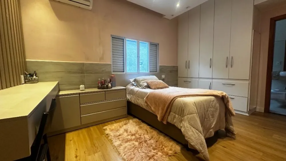 Casa, 4 quartos, 300 m² - Foto 1
