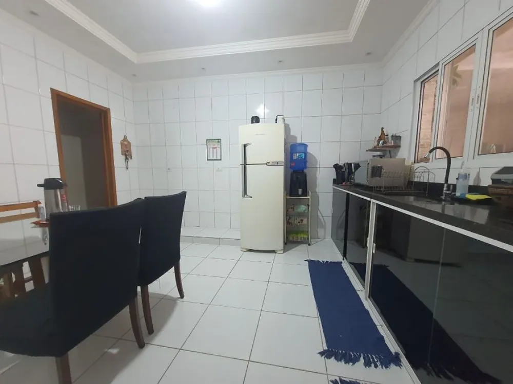 Casa, 4 quartos, 132 m² - Foto 2