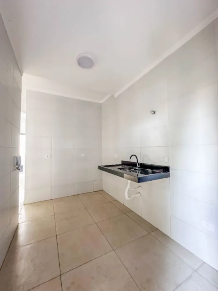 Casa, 2 quartos, 48 m² - Foto 2