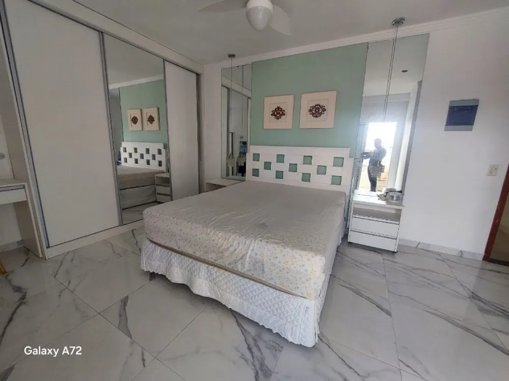 Casa, 3 quartos, 230 m² - Foto 1