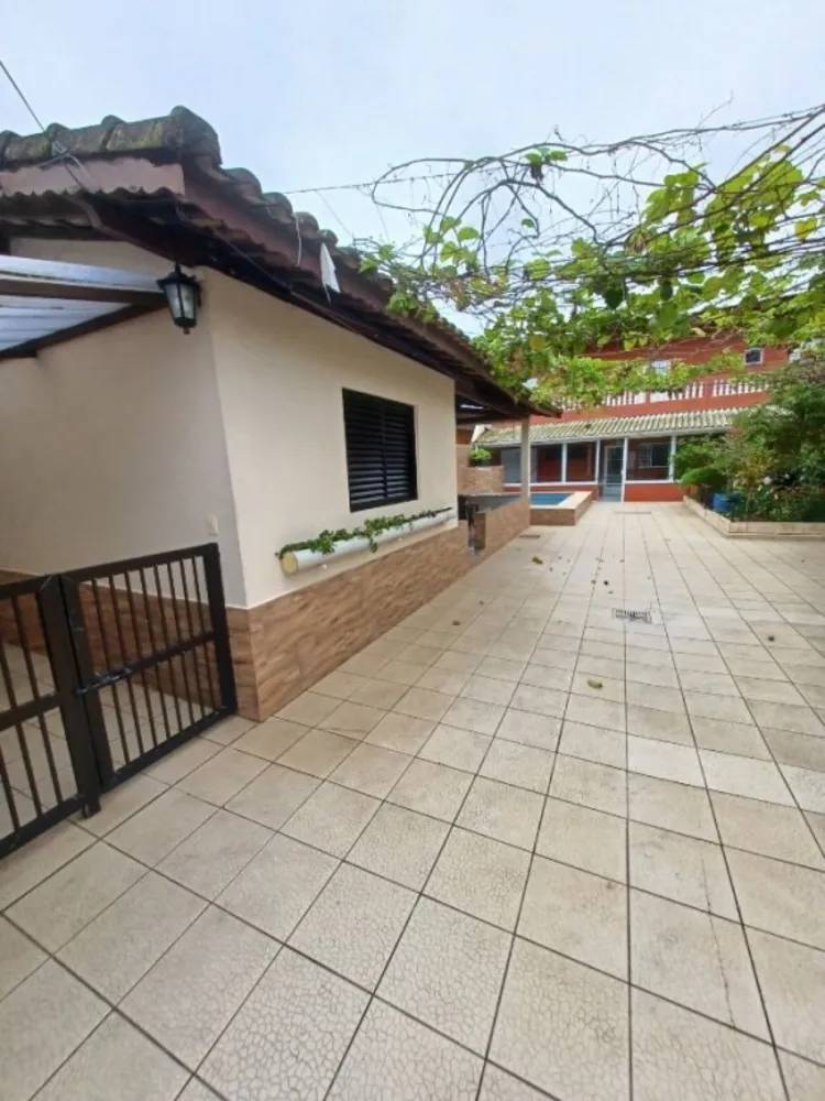Casa, 5 quartos, 310 m² - Foto 2