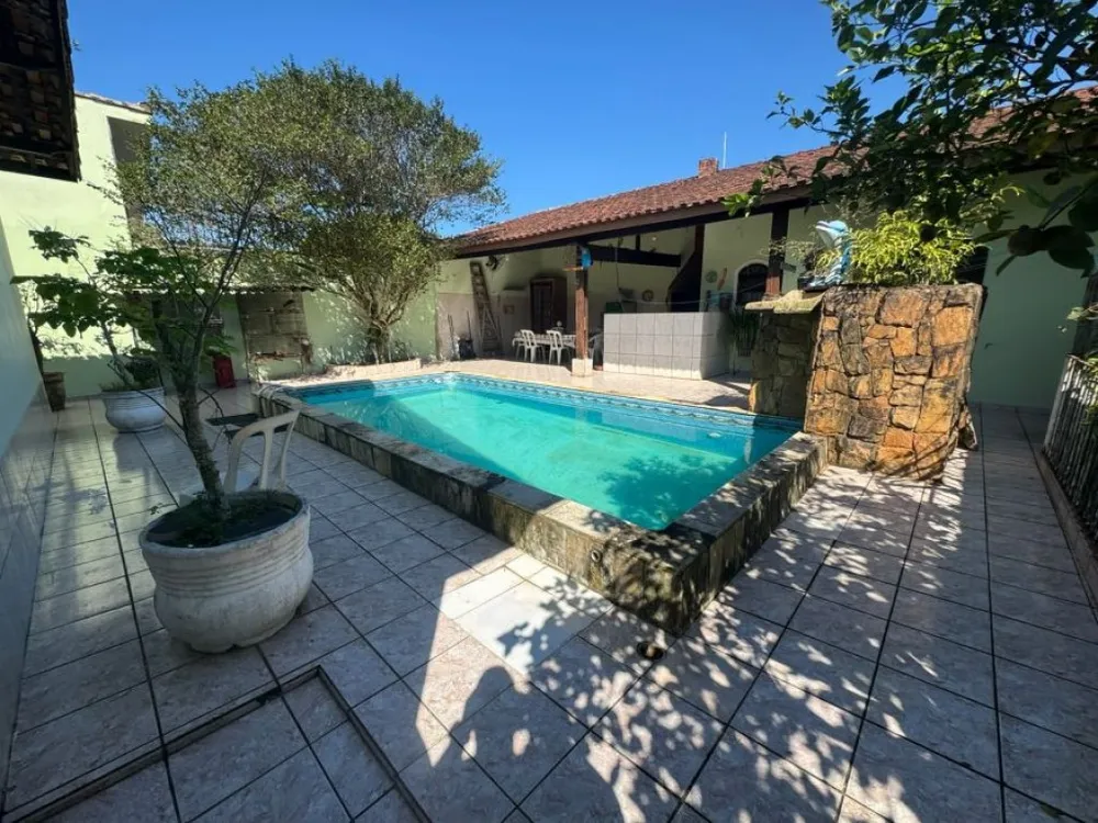 Casa, 4 quartos, 224 m² - Foto 1