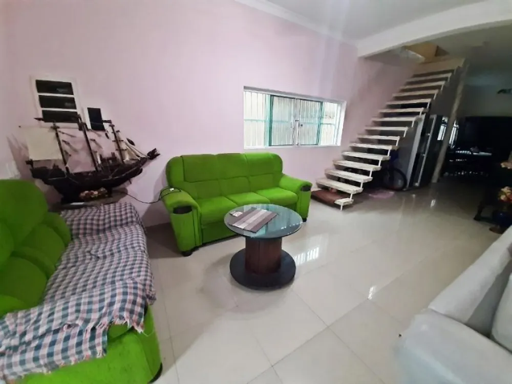Casa, 4 quartos, 240 m² - Foto 2