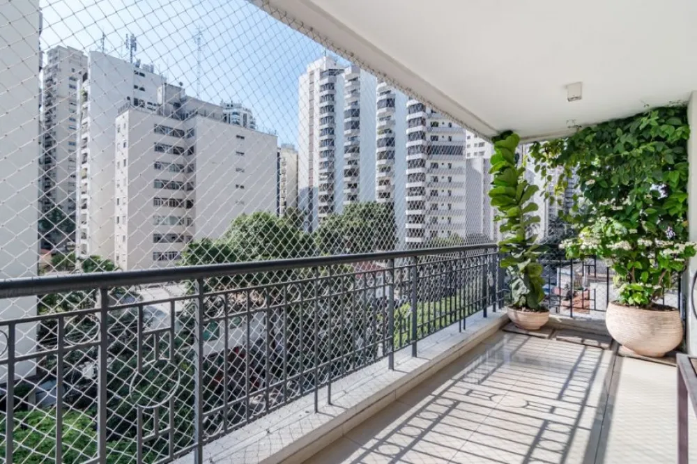 Apartamento, 3 quartos, 221 m² - Foto 1