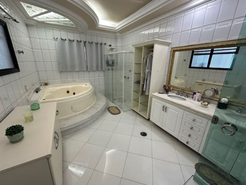 Cobertura à venda com 4 quartos, 250m² - Foto 31
