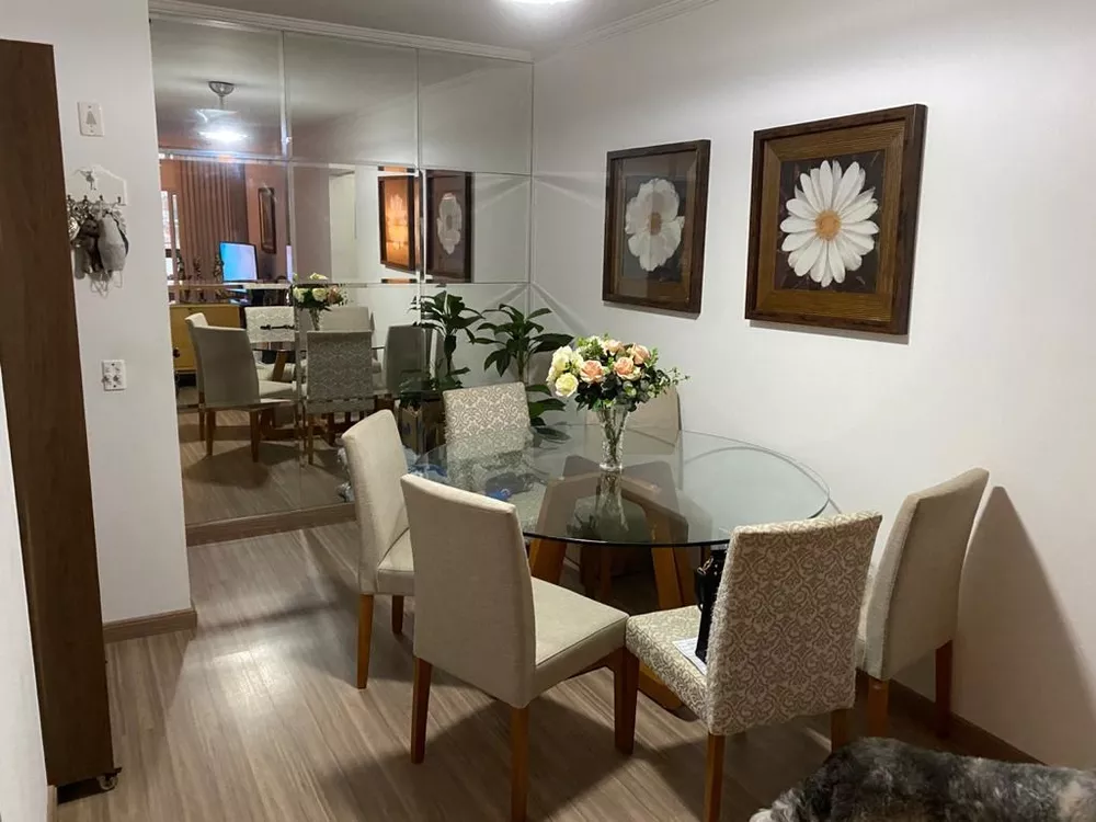 Apartamento à venda com 3 quartos, 115m² - Foto 1