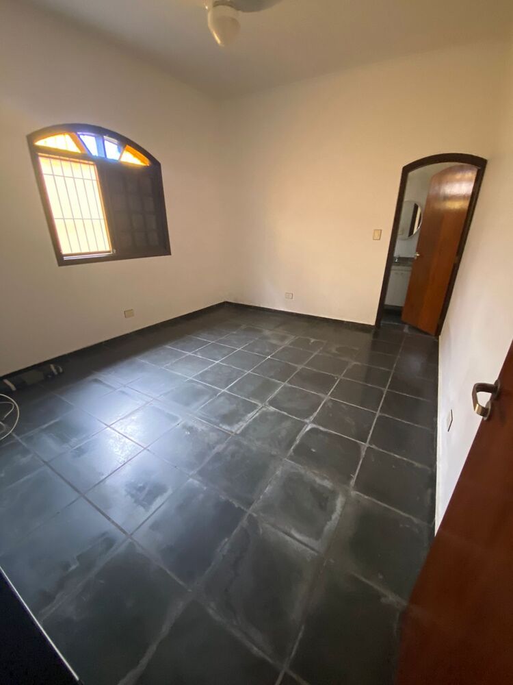 Casa, 3 quartos, 241 m² - Foto 13