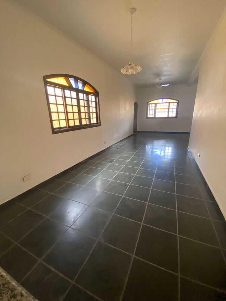 Casa, 3 quartos, 241 m² - Foto 6