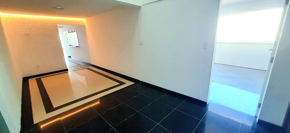 Cobertura, 3 quartos, 292 m² - Foto 2