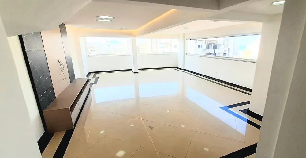 Cobertura, 3 quartos, 292 m² - Foto 11