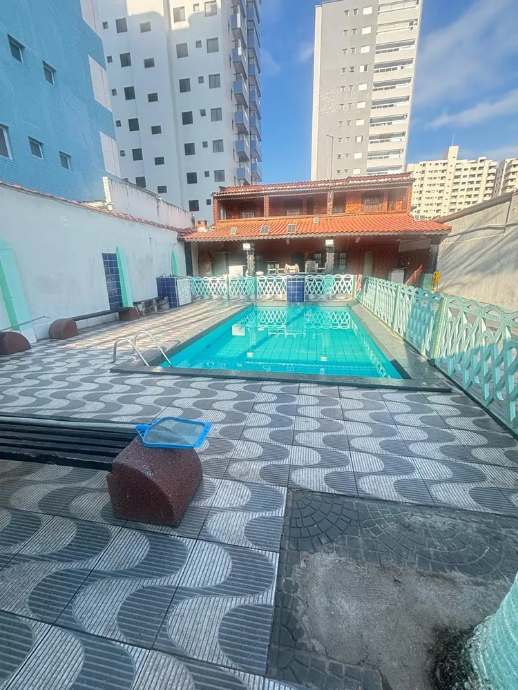 Casa, 5 quartos, 180 m² - Foto 1