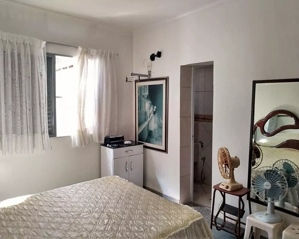 Casa à venda com 2 quartos, 100m² - Foto 4