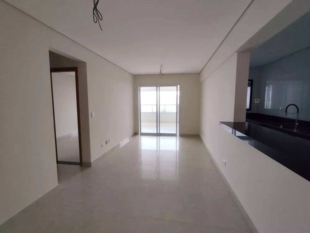 Apartamento à venda com 2 quartos, 90m² - Foto 2