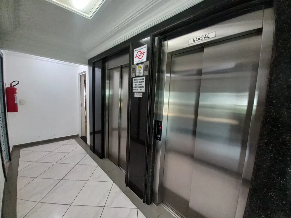Apartamento, 3 quartos, 156 m² - Foto 2