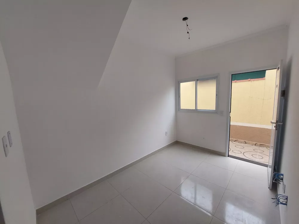 Casa à venda com 2 quartos, 48m² - Foto 1