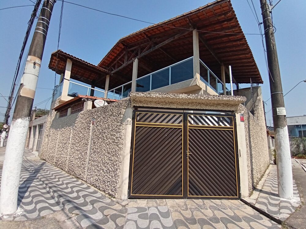 Casa à venda com 2 quartos, 132m² - Foto 1