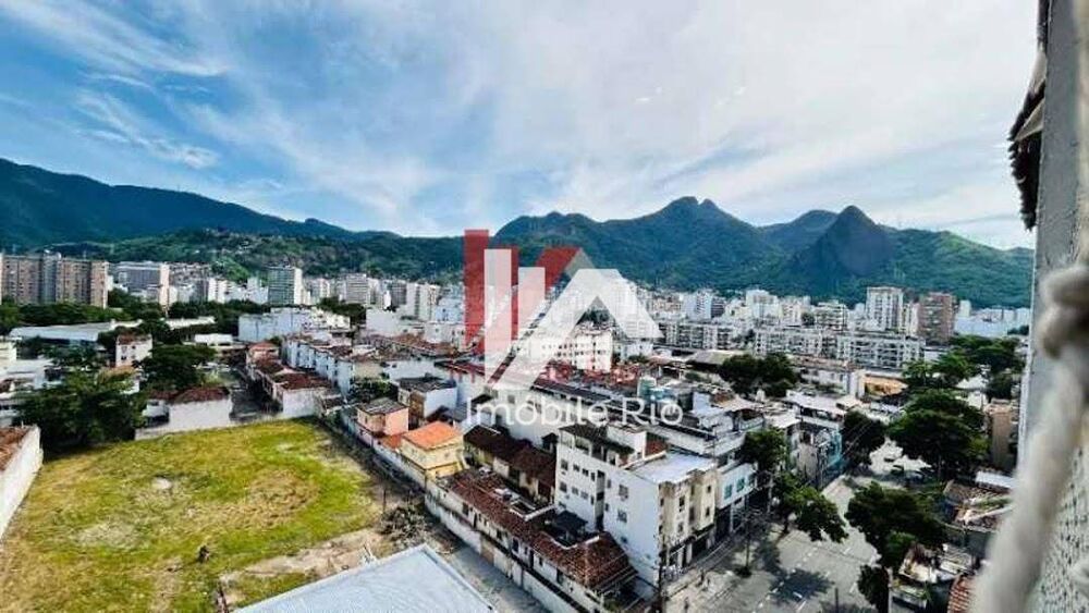 Apartamento à venda com 2 quartos, 80m² - Foto 4