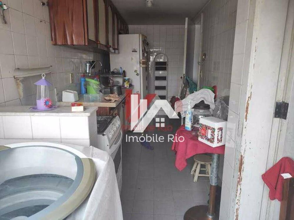 Apartamento à venda com 2 quartos, 64m² - Foto 11