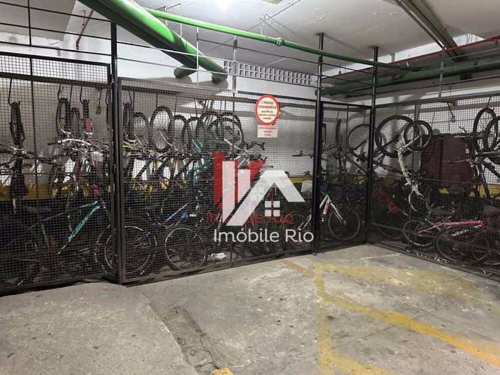 Apartamento à venda com 2 quartos, 64m² - Foto 17