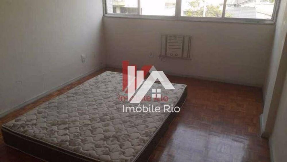 Apartamento à venda com 2 quartos, 70m² - Foto 9