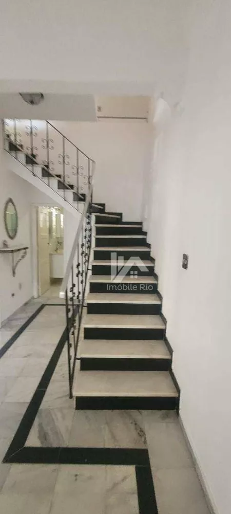 Casa, 3 quartos, 236 m² - Foto 4