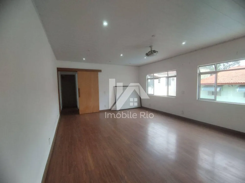 Casa, 3 quartos, 258 m² - Foto 8