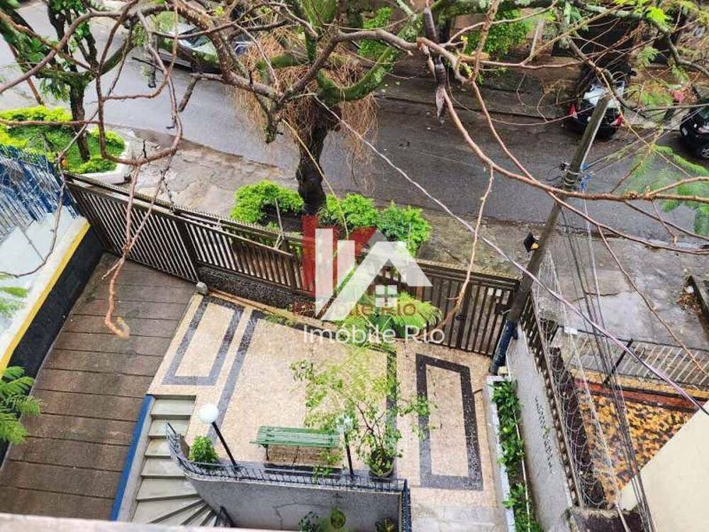 Apartamento à venda com 2 quartos, 80m² - Foto 3