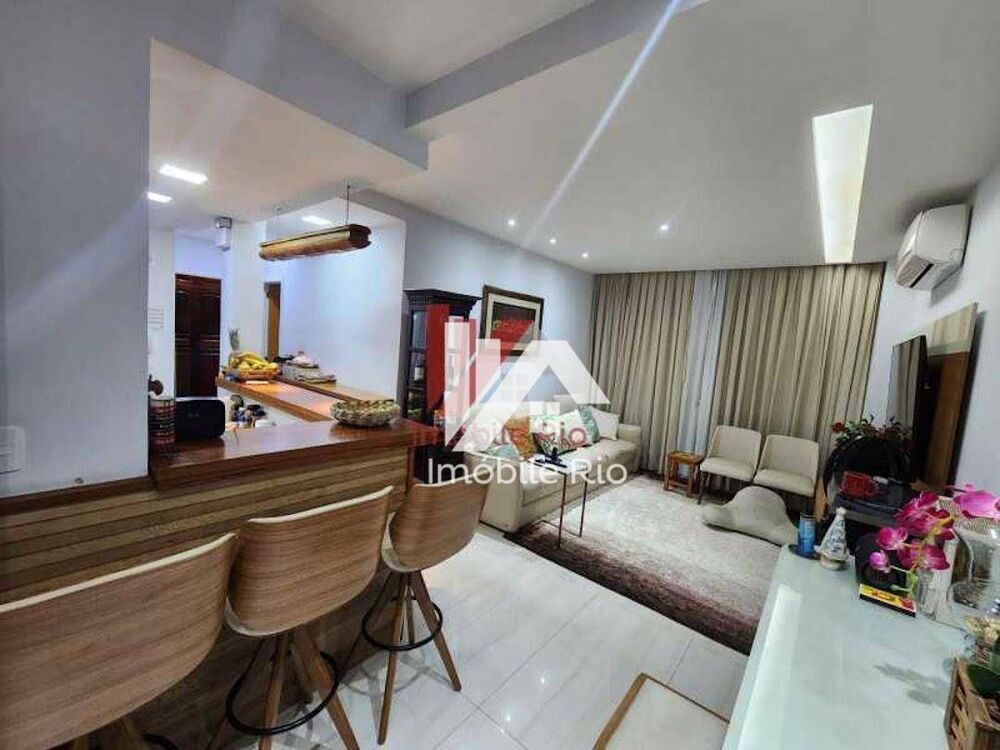 Apartamento à venda com 2 quartos, 80m² - Foto 2