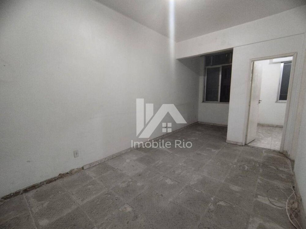 Apartamento à venda com 2 quartos, 70m² - Foto 7