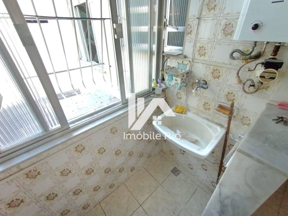 Apartamento à venda com 2 quartos, 70m² - Foto 14