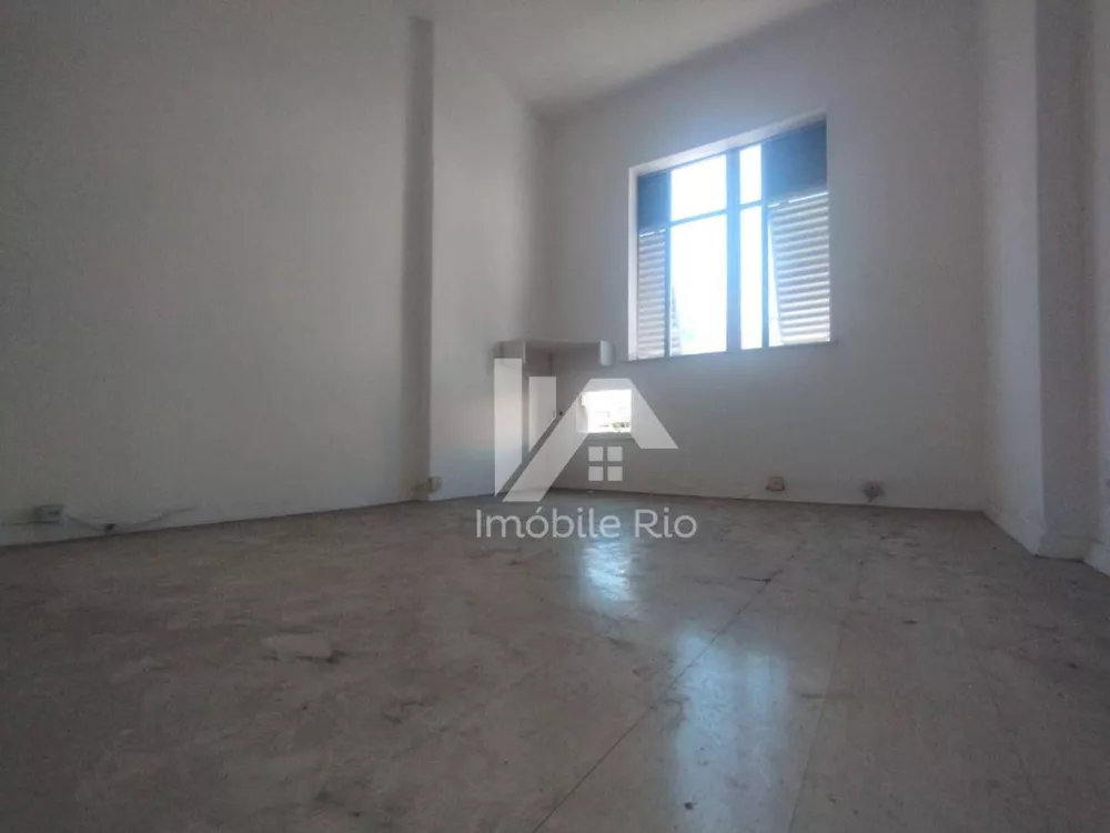 Apartamento, 3 quartos, 130 m² - Foto 2