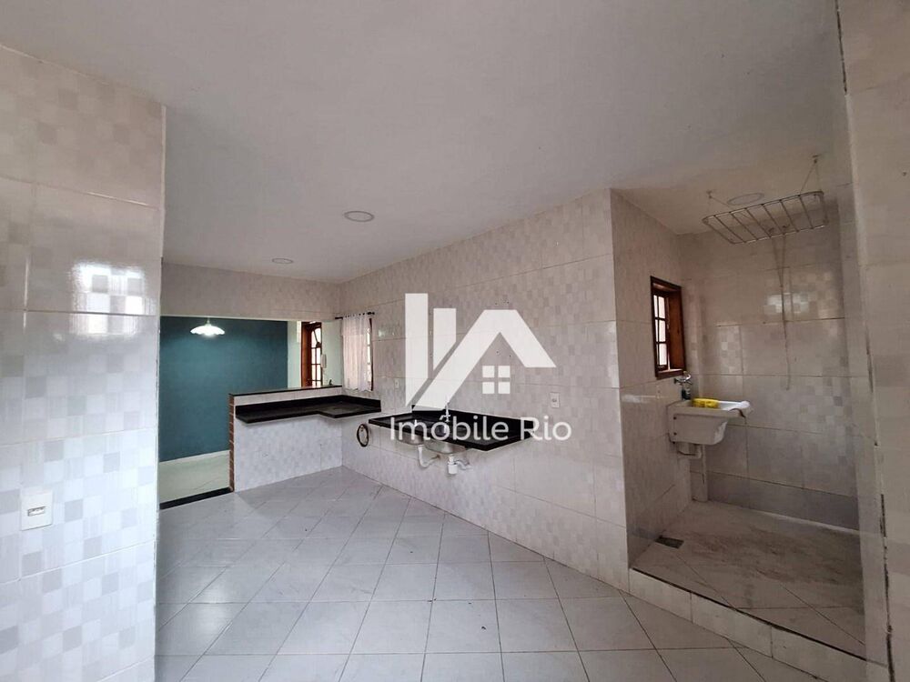 Casa à venda com 2 quartos, 70m² - Foto 10