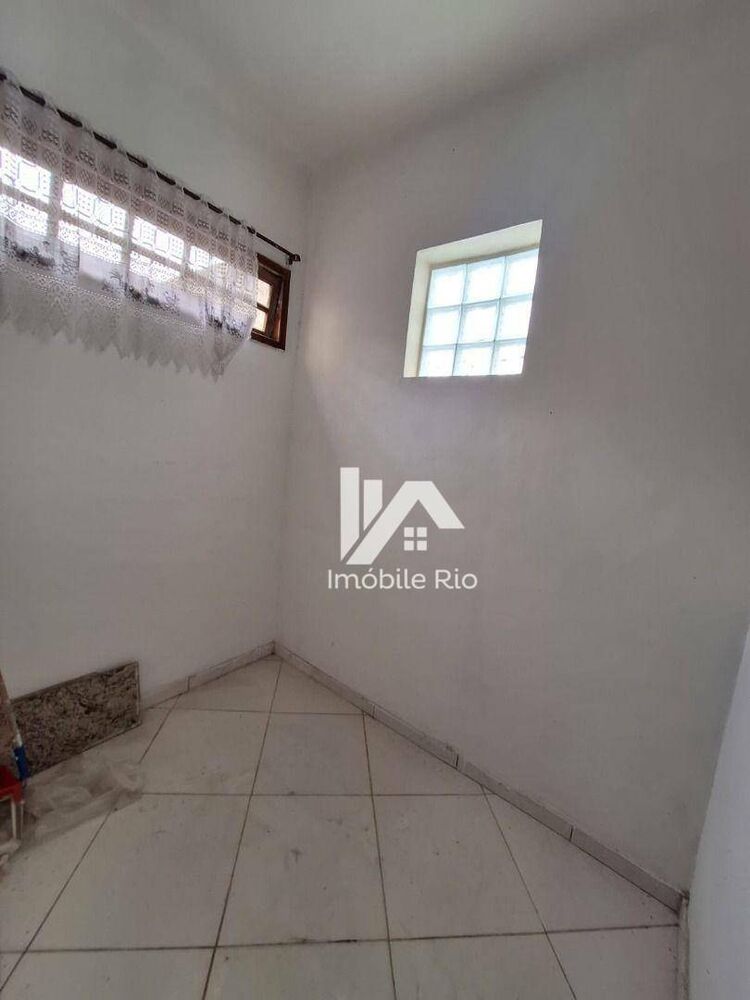 Casa à venda com 2 quartos, 70m² - Foto 6