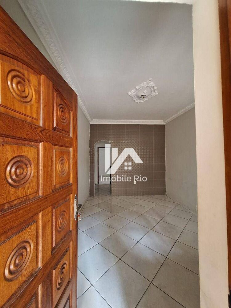 Casa à venda com 2 quartos, 70m² - Foto 9