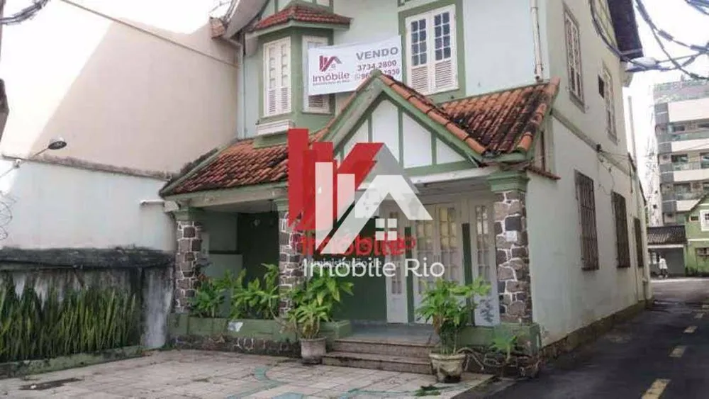 Casa, 4 quartos, 370 m² - Foto 1