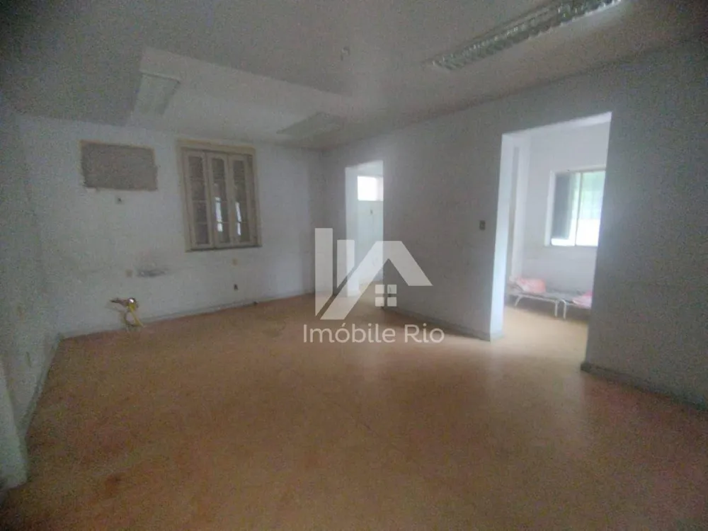 Casa, 6 quartos, 220 m² - Foto 2