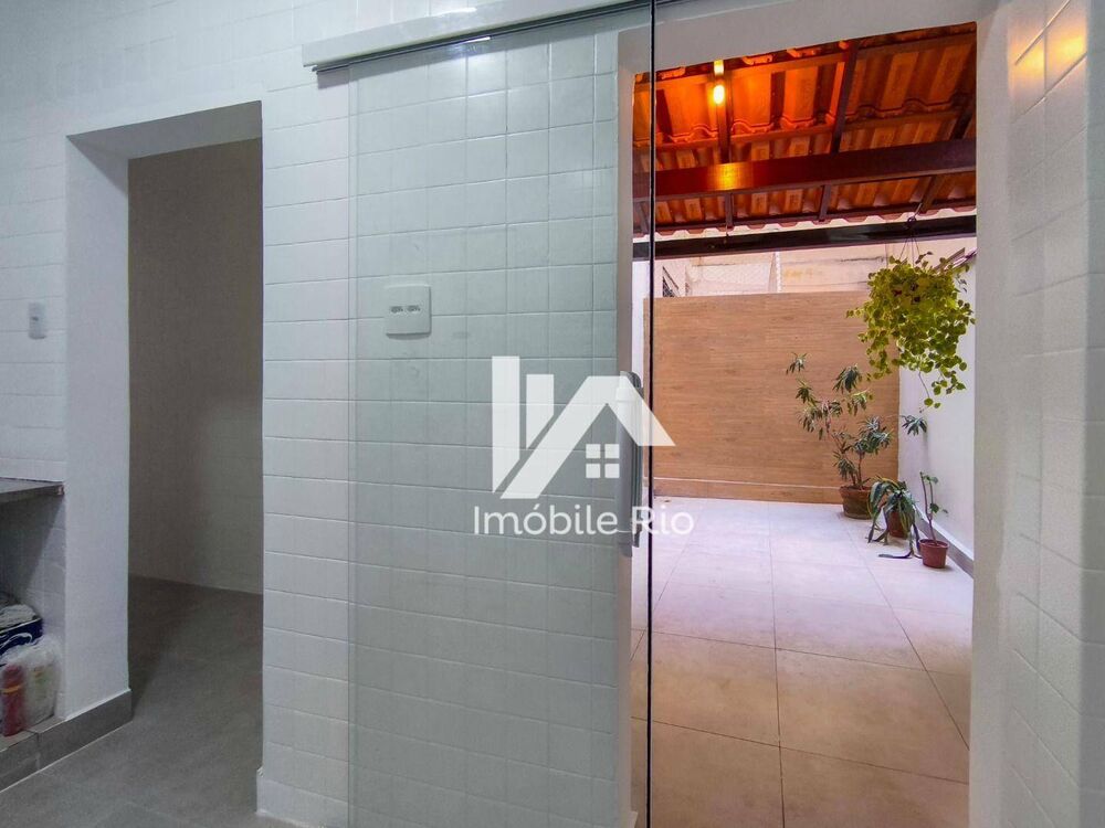 Apartamento à venda com 3 quartos, 80m² - Foto 4