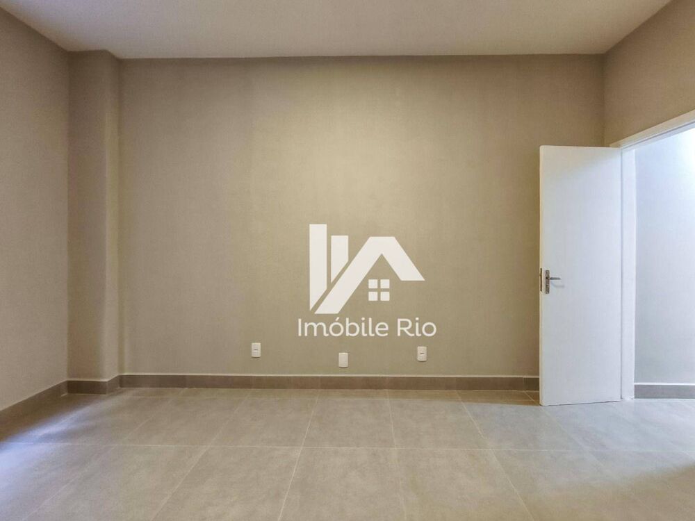 Apartamento à venda com 3 quartos, 80m² - Foto 1