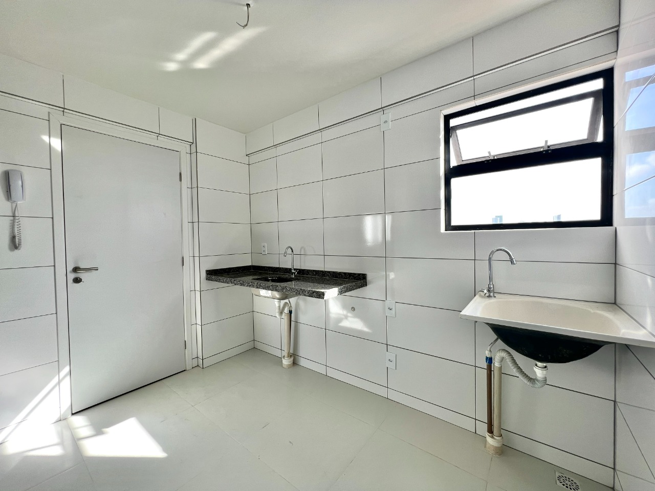 Apartamento à venda com 3 quartos, 75m² - Foto 8