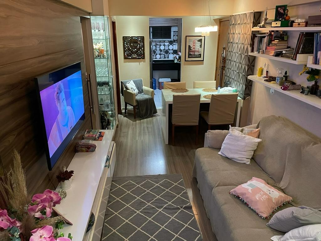 Apartamento à venda com 2 quartos, 56m² - Foto 2