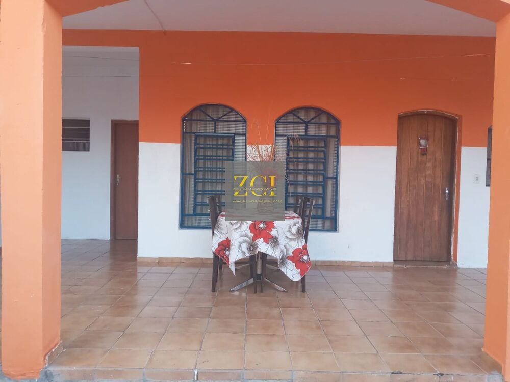 Casa, 2 quartos, 250 m² - Foto 1
