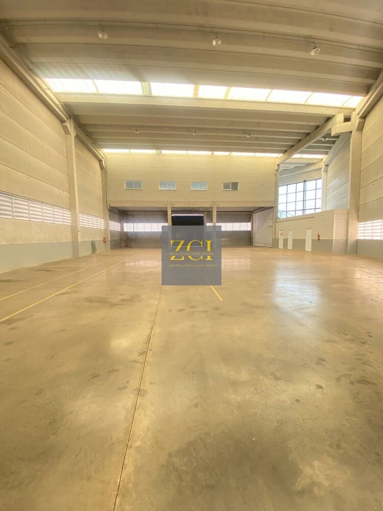 Depósito-Galpão, 790 m² - Foto 2