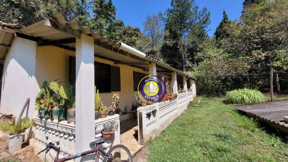 Chácara, 3 quartos, 4800 m² - Foto 1