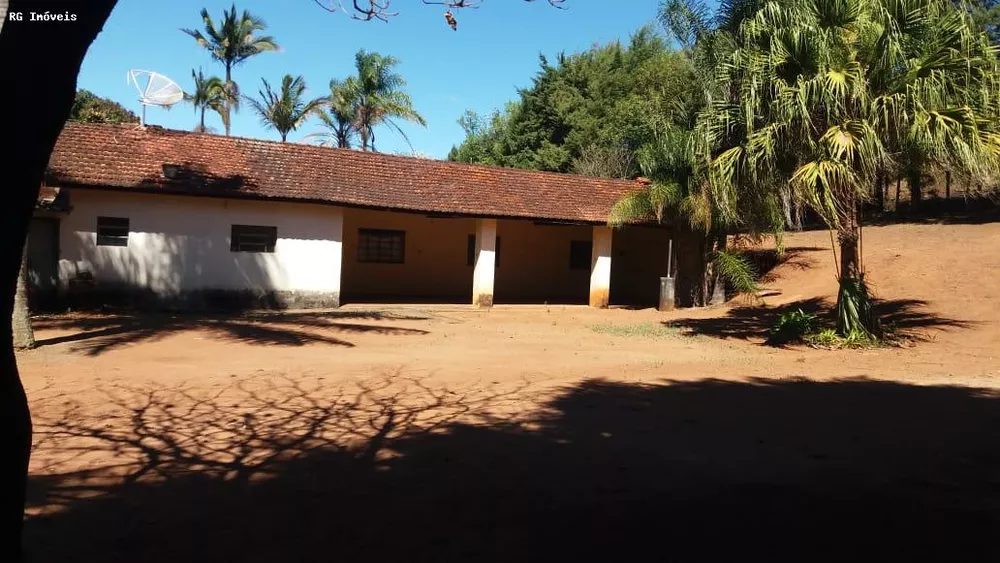 Chácara, 2 quartos, 3000 m² - Foto 1