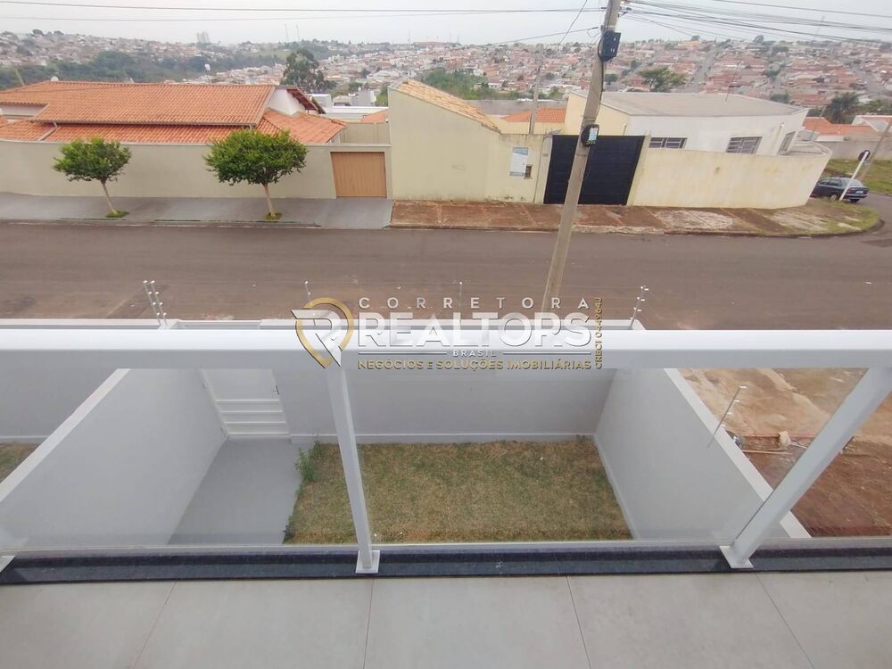 Casa à venda com 3 quartos, 170m² - Foto 4