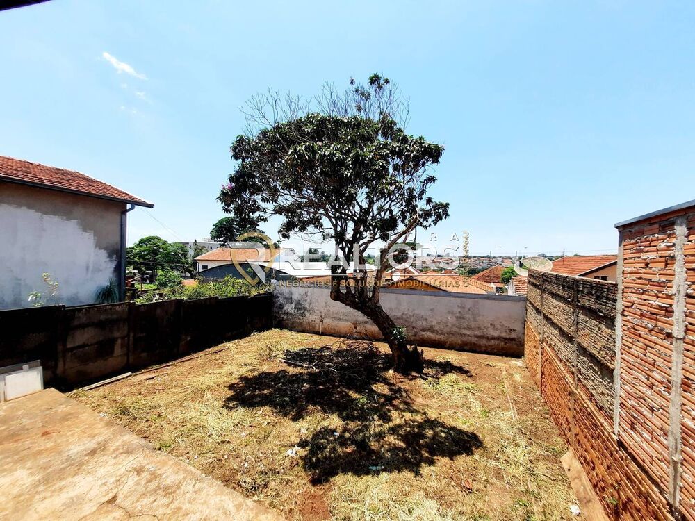 Casa à venda com 2 quartos, 60m² - Foto 4